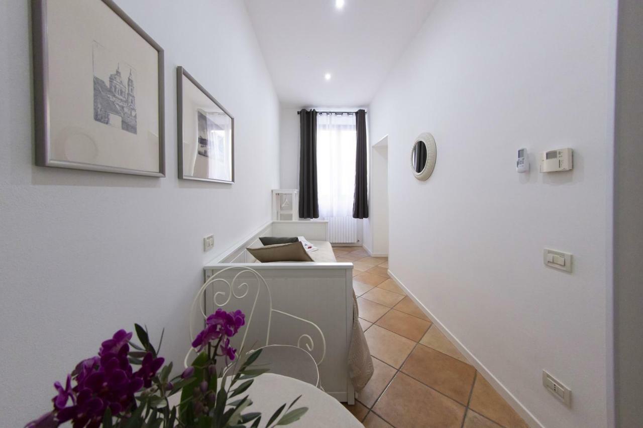 Vivaverona Rooms ภายนอก รูปภาพ