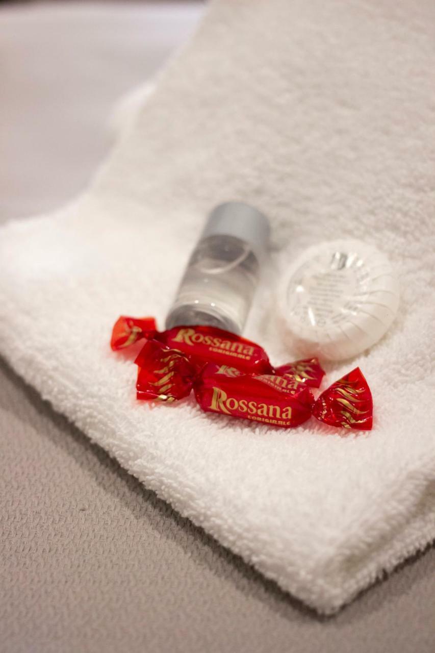 Vivaverona Rooms ภายนอก รูปภาพ