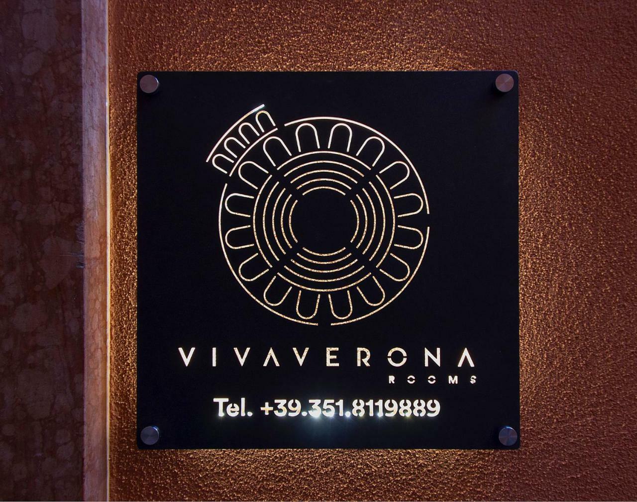 Vivaverona Rooms ภายนอก รูปภาพ