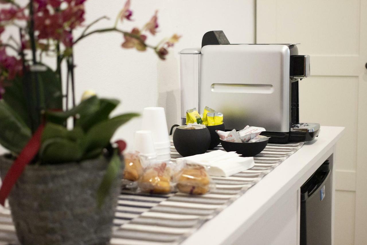 Vivaverona Rooms ภายนอก รูปภาพ