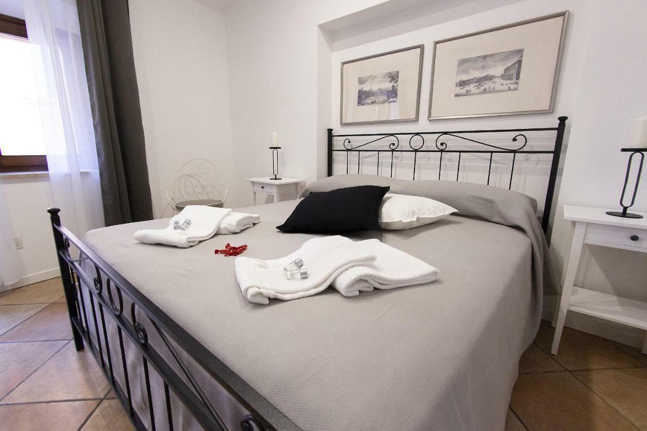 Vivaverona Rooms ภายนอก รูปภาพ